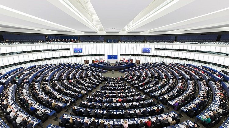 assets/img/articles/2019/europarlament.jpg